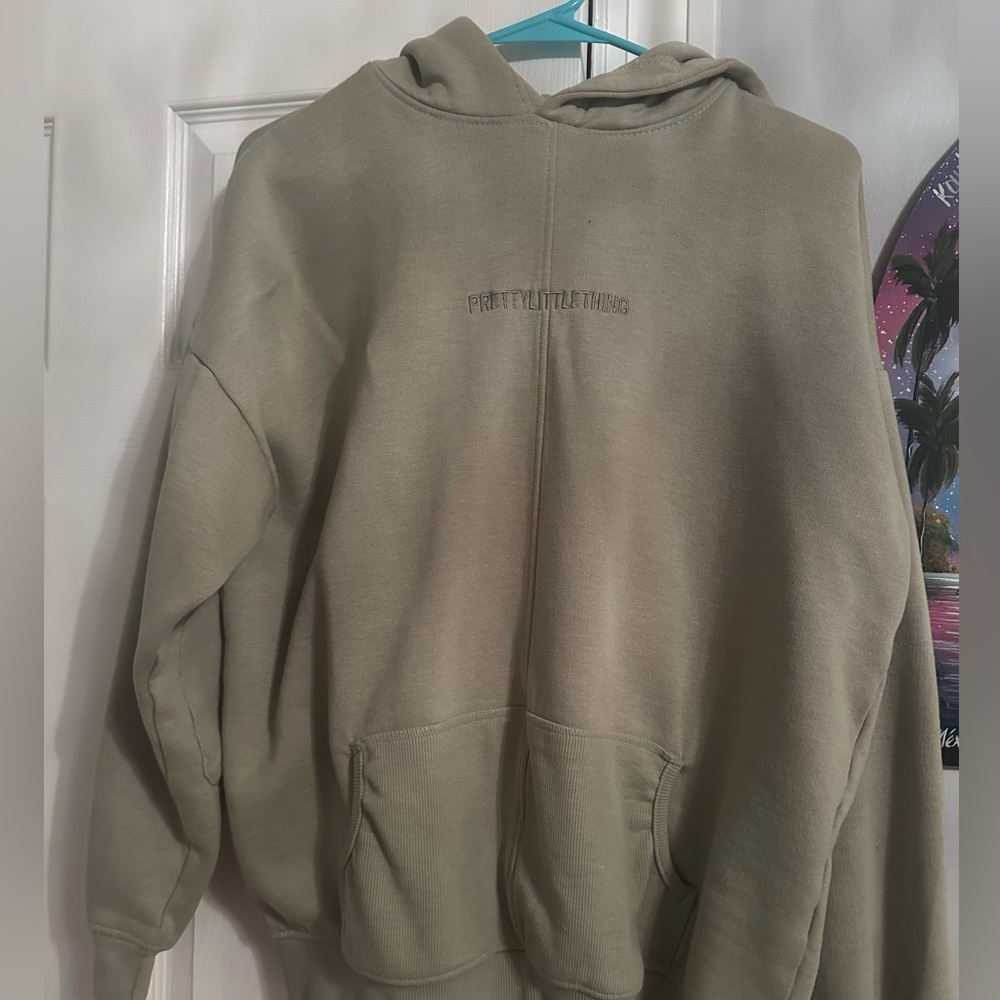 PrettyLittleThing Sage green Hoodie